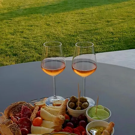 Pause Detente *